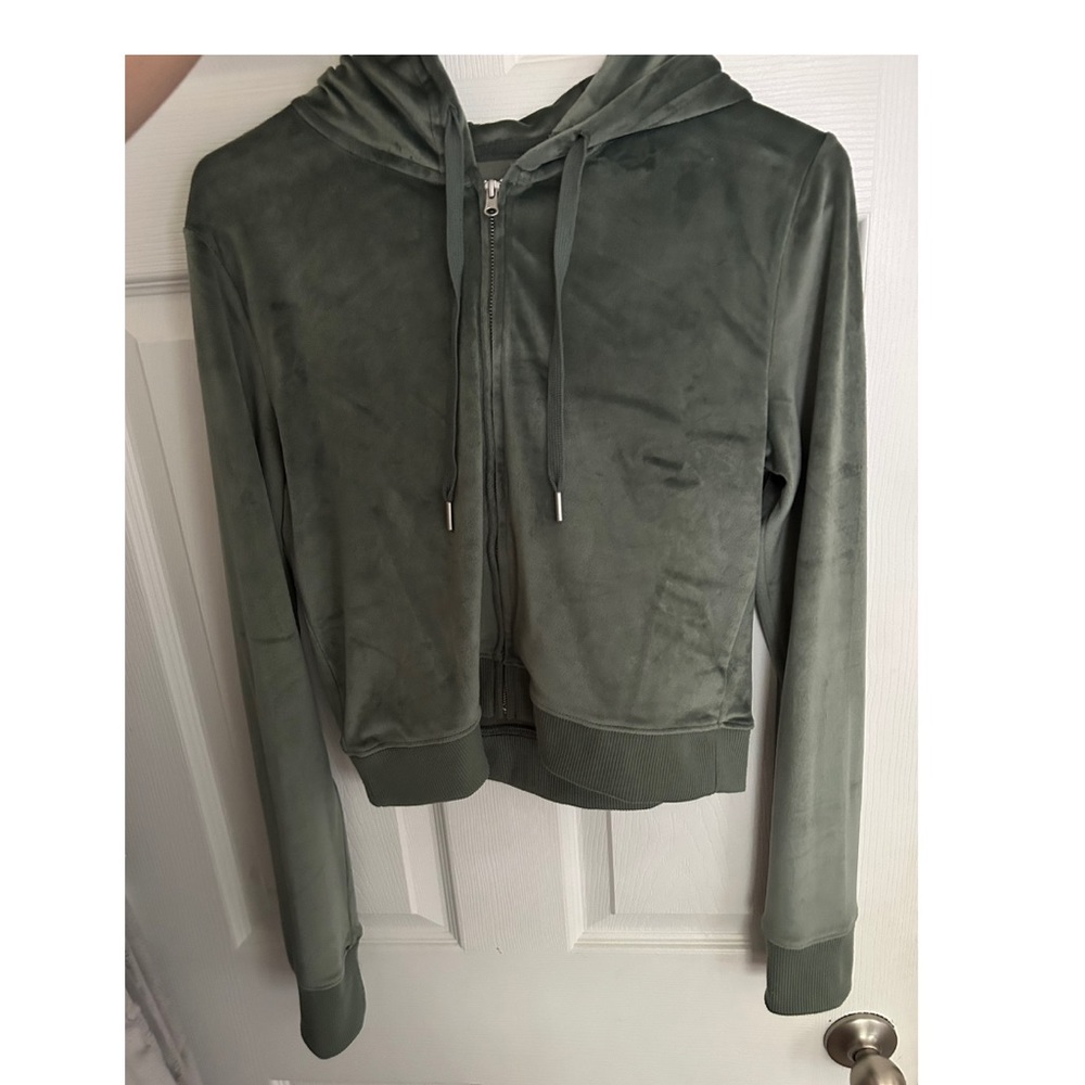 sage green velvet zip up cropped.